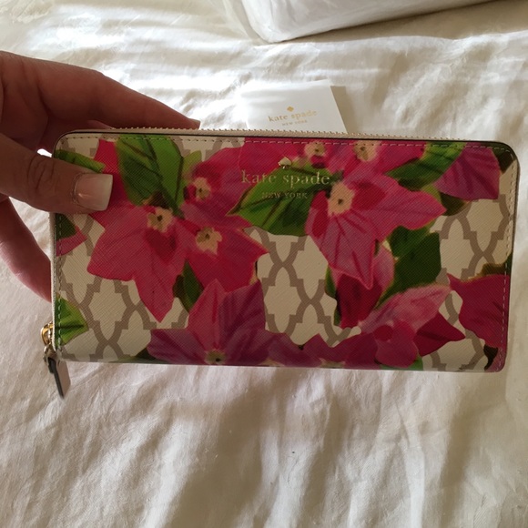 🍃🌸 Kate Spade Wallet NWT 🌸🍃 - Picture 3 of 16